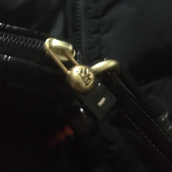 SOLD.  Rare JUICY COUTURE STRAWBERRY 🍓 AUTHENTIC SMALL PURSE - Picture 9 of 14